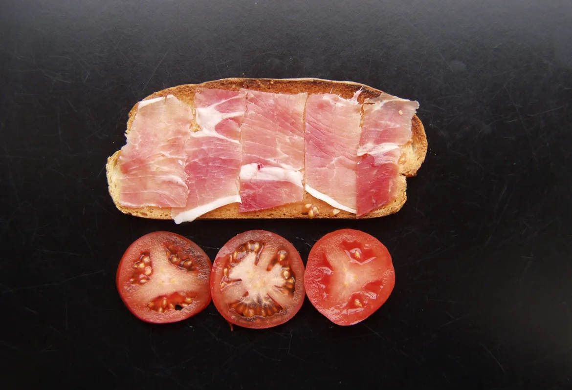 Recept: brood met tomaat, olie en jamón - Jamon.be