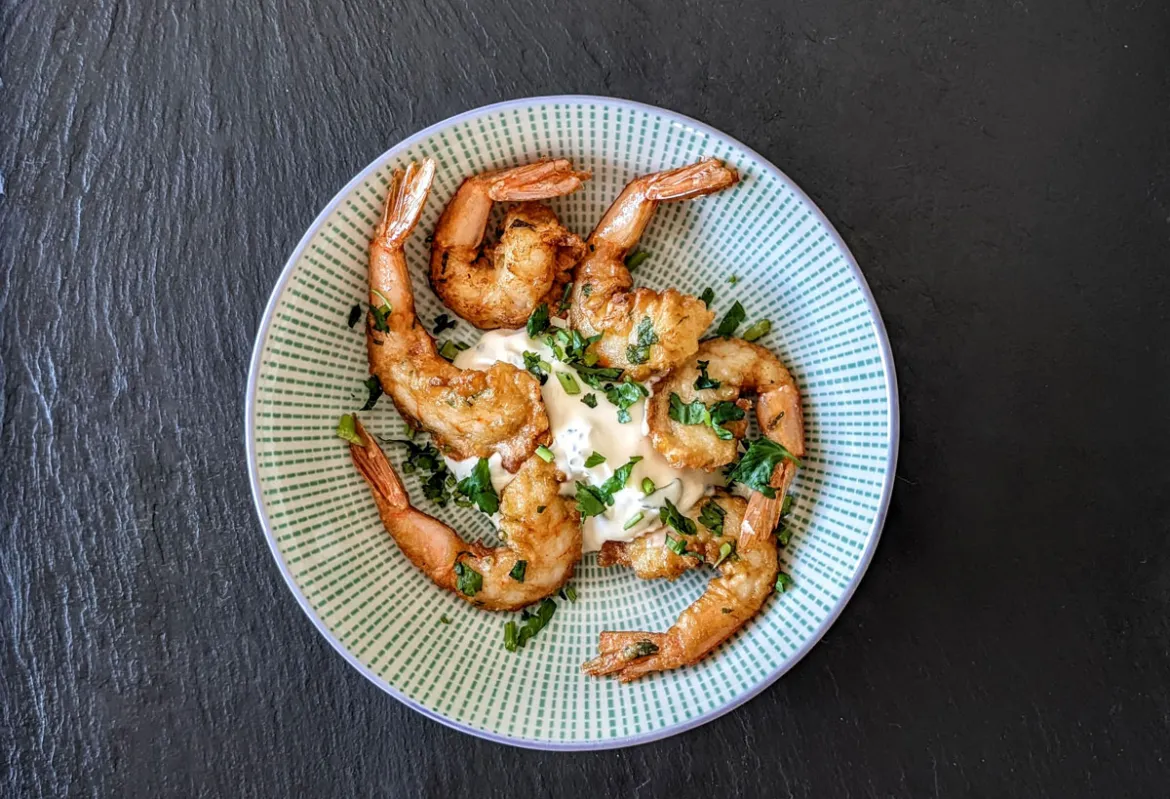 Tapas: Gambas fritas - gefrituurde garnalen in beslag - Jamon.be